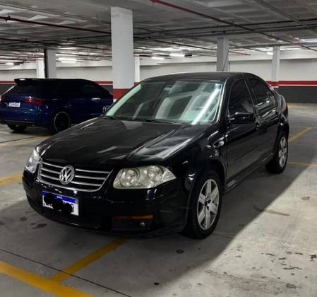 VOLKSWAGEN BORA 2.0 MI 8V FLEX 4P AUTOMÁTICO